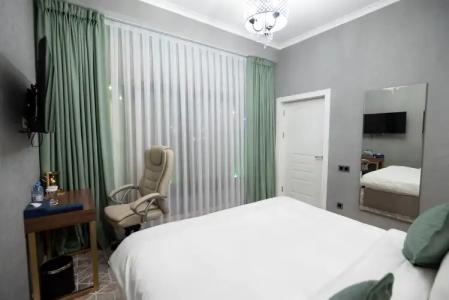 Tauke Khan Plaza - 108