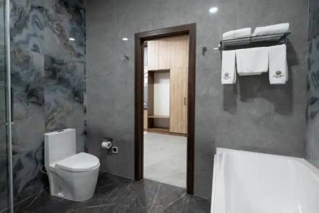 Tauke Khan Plaza - 95