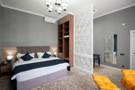 Tauke Khan Plaza - 115