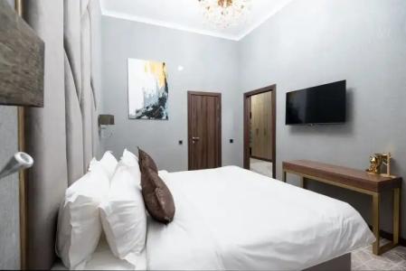 Tauke Khan Plaza - 87