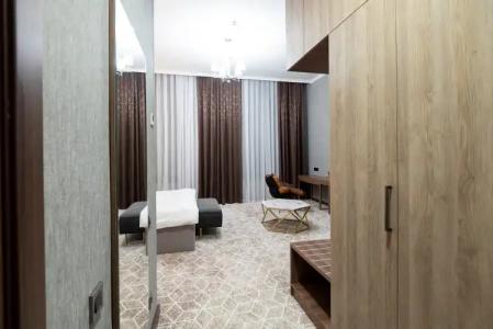 Tauke Khan Plaza - 71