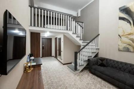 Tauke Khan Plaza - 81