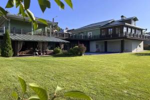 Aura Guest house, Ples