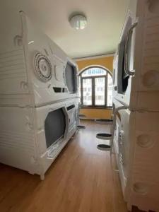 Capsule Hostel - 68