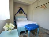 1 Bedroom Standard Double room with land view
