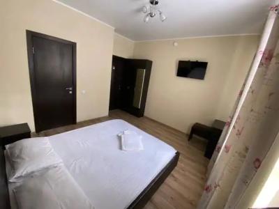 Rechnoy Prichal Living Quarters - 11