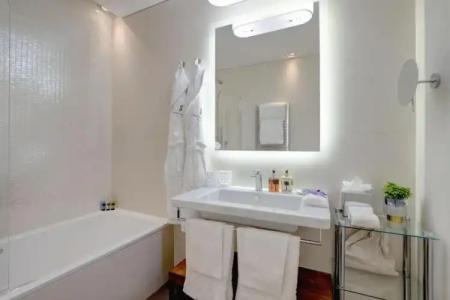 Singer Palace Roma - 63