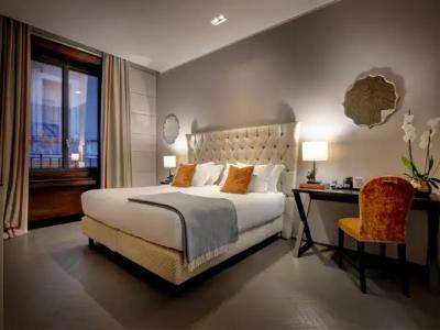 Singer Palace Roma - 107