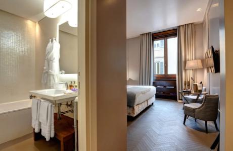 Singer Palace Roma - 127