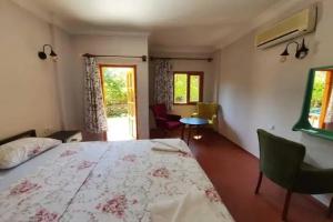 Oblomov Hotel, Cirali