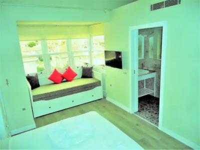 Grand Alacati Boutique - 150