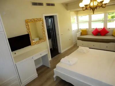 Grand Alacati Boutique - 155