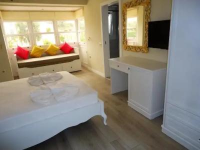 Grand Alacati Boutique - 119