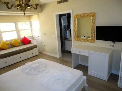 Grand Alacati Boutique - 149