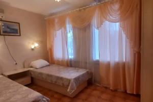 Feodosiya Hotel, Feodosiya