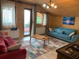 Apartment with lake view