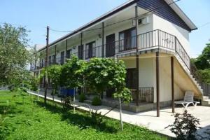 u Feliksa Guest house, Candripsh