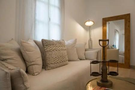 Amymone Suites - 150