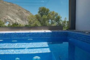 Tristhenia Hotel, Perissa