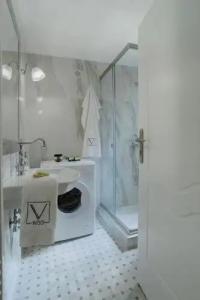 V1935 Luxurious Apartments - 5