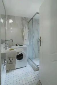 V1935 Luxurious Apartments - 21