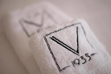 V1935 Luxurious Apartments - 77