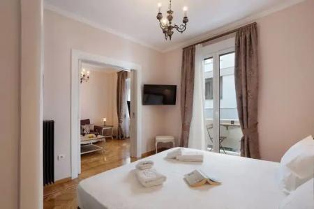 V1935 Luxurious Apartments - 60