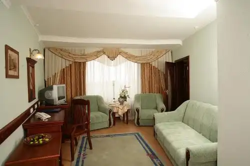 Salute Development - 14