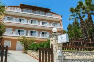 Nel Mare Studios, Laganas