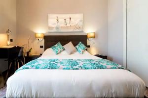 Seaside Caracciolo, Naples