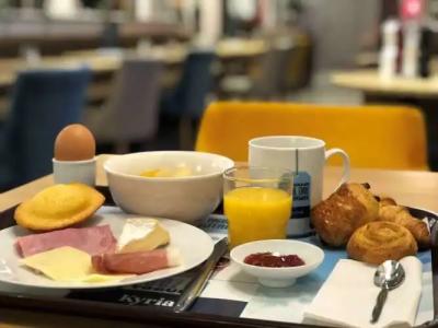 Kyriad Limoges Centre - Gare - Atrium - 11