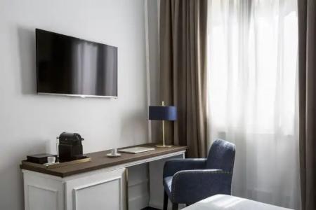 Midmost by Majestic Group - 30