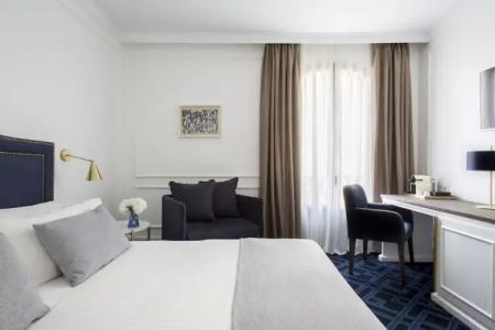 Midmost by Majestic Group - 34