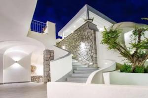 Villa Caruso, Ischia Town