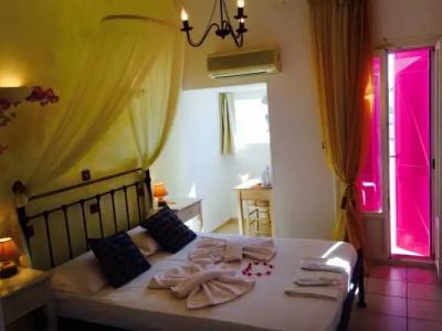 Aphrodite Boutique - 74