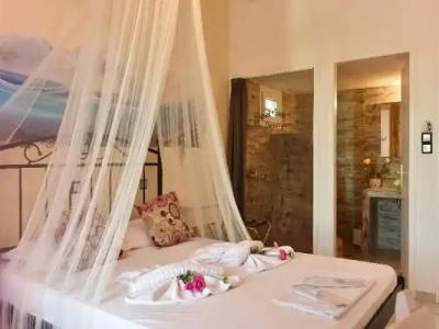 Aphrodite Boutique - 108