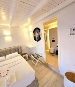 Aphrodite Boutique - 120