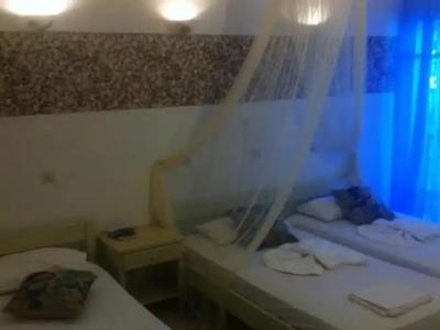 Aphrodite Boutique - 122