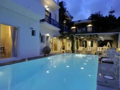 Aphrodite Boutique - 13