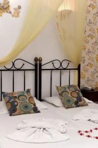 Aphrodite Boutique - 150