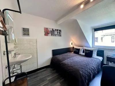 Alt Deutz City-Messe-Arena Kontaktloser Self Check-IN - 48