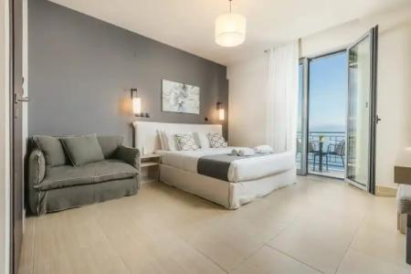 Infinity Gytheio - 37