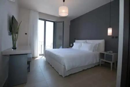 Infinity Gytheio - 1