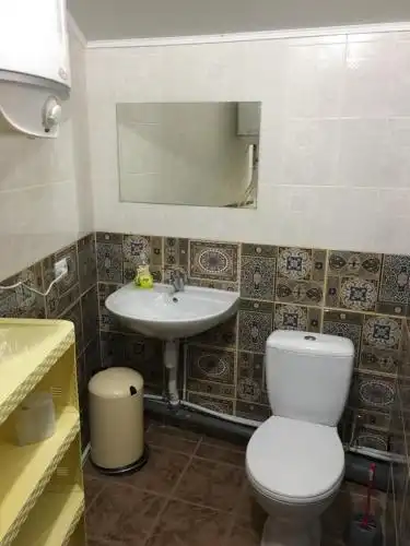 Avtosklo Hostel - 36