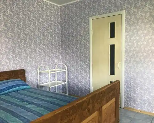 Avtosklo Hostel - 12