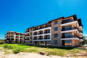 Oasis Del Sol - Front Beach Hotel