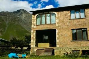 Shani, Kazbegi