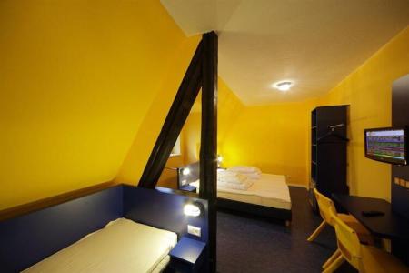 Bed’nBudget Expo-Hostel Dorms - 2