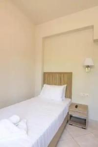 Carisa Maleme - 61
