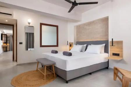 Costa Lindia Beach - 102